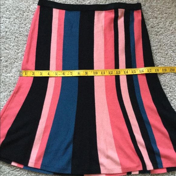 🔥🔥HOST PIC🔥🔥Vince Camuto Striped Flare Skirt - Picture 5 of 11